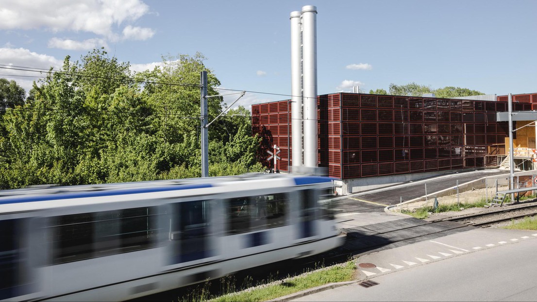 EPFL heating plant and data center, home to the Kuma supercomputer - 2021 Niels Ackermann/Lundi13