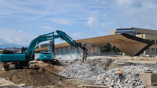 Delicate excavation near the ArtLab building. 2025 EPFL/ A.Herzog - CC-BY-SA 4.0