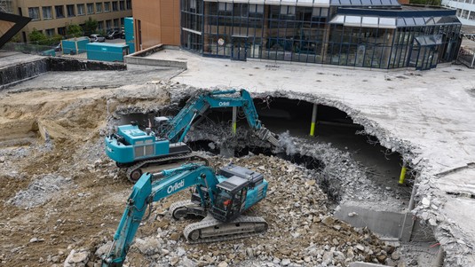 Demolition of the Esplanade. 2025 EPFL/ A.Herzog - CC-BY-SA 4.0