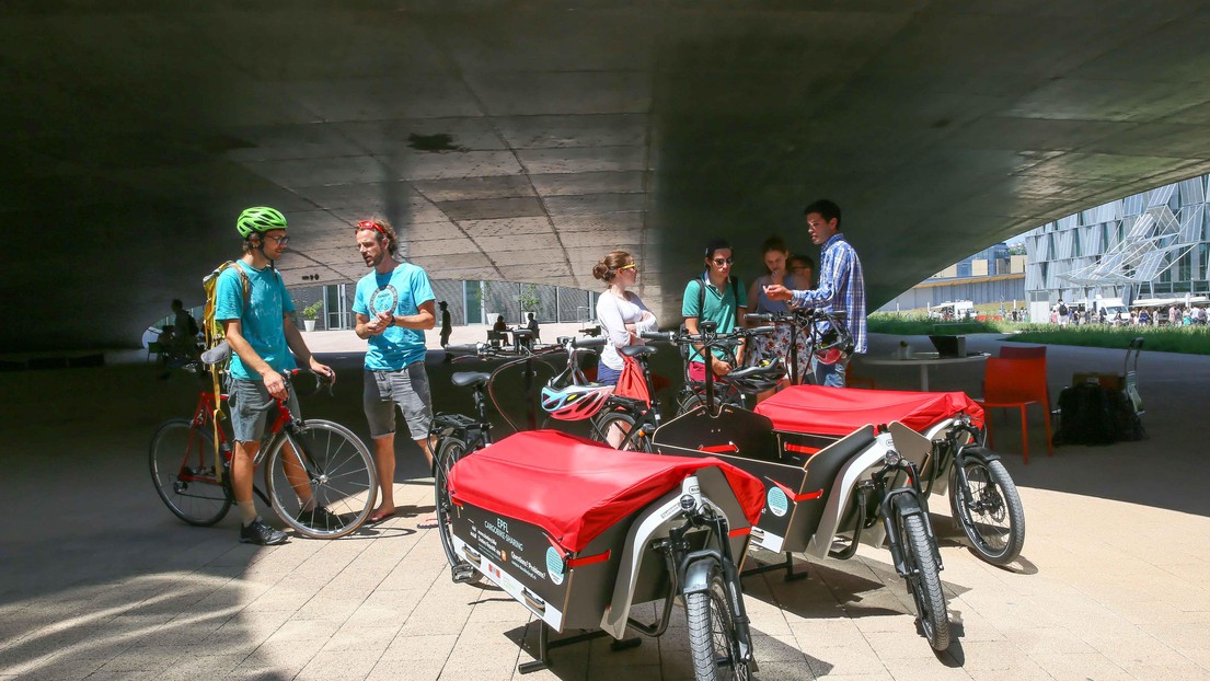 Cargo bikes are available free of charge for up to 48 hours. ©Alain Herzog/EPFL