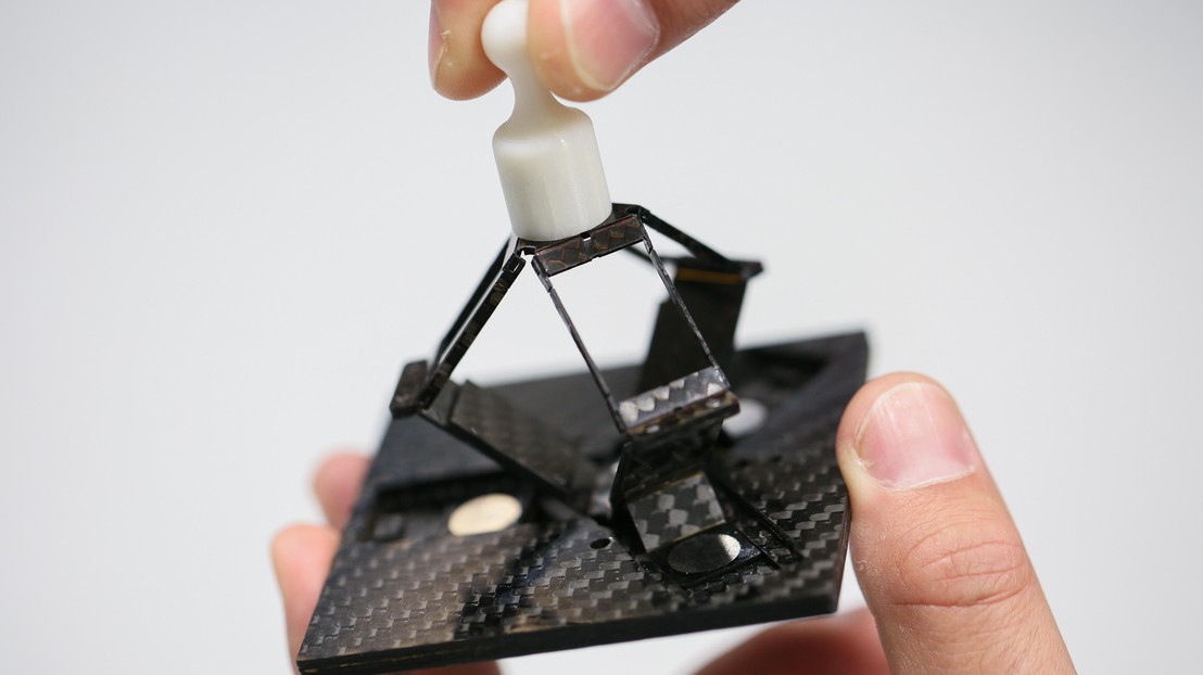 The tactile joystick developed by startup Foldaway Haptics brings the sense of touch to mobile devices © 2018 Alain Herzog