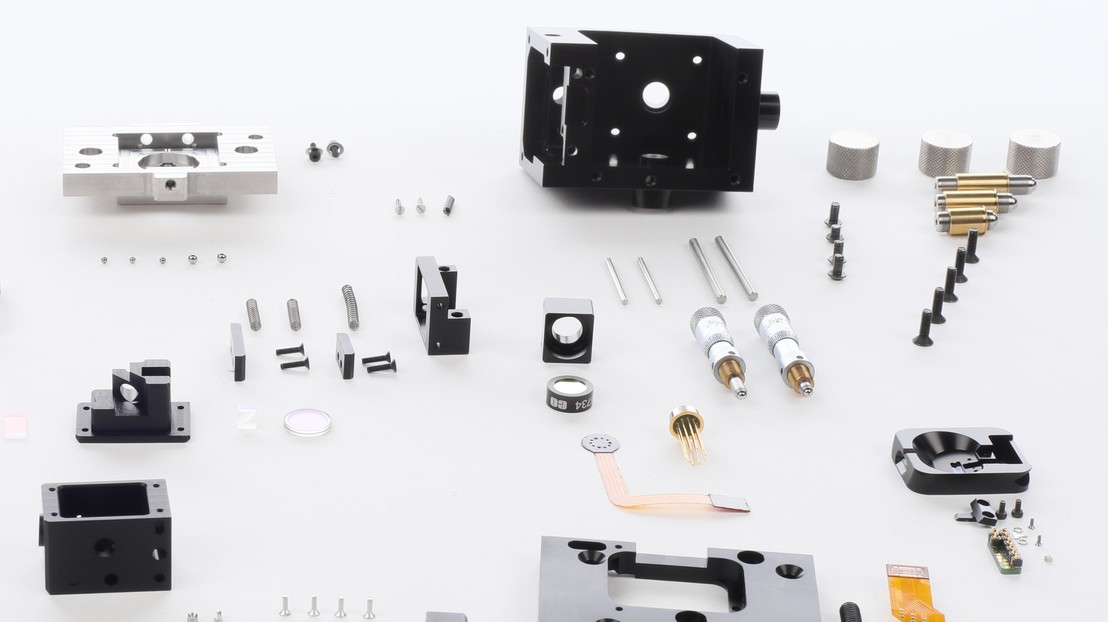 Researchers can come to EPFL to learn how to build the instrument from its spare parts. ©LBNI/EPFL Researchers can come to EPFL to learn how to build the instrument from its spare parts. ©LBNI/EPFL