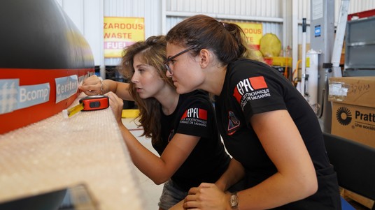 © 2018 Alban Kakulya