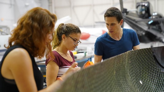 © 2018 Alban Kakulya