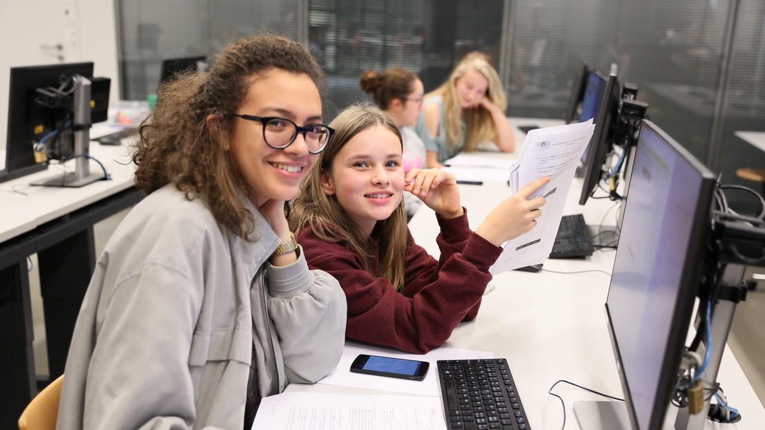 Participants in the "Create your app" workshop, which will be repeated this Thursday. ©Murielle Gerber, EPFL Participants in the "Create your app" workshop, which will be repeated this Thursday. ©Murielle Gerber, EPFL