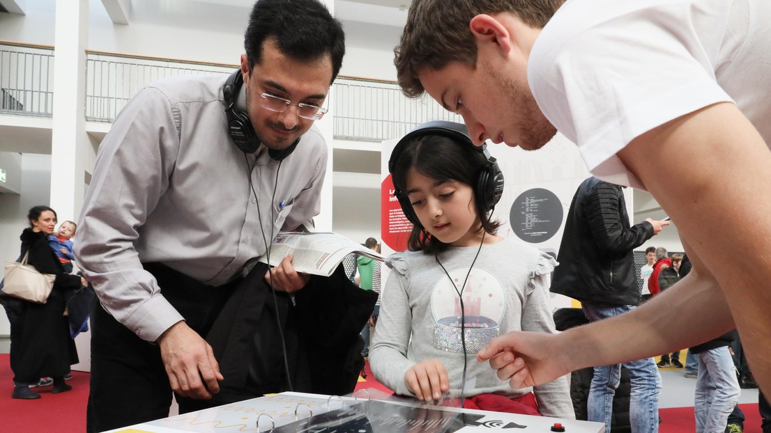 The "How it works" section invited visitors to discover how the digital world works. © Alain Herzog/EPFL The "How it works" section invited visitors to discover how the digital world works. © Alain Herzog/EPFL