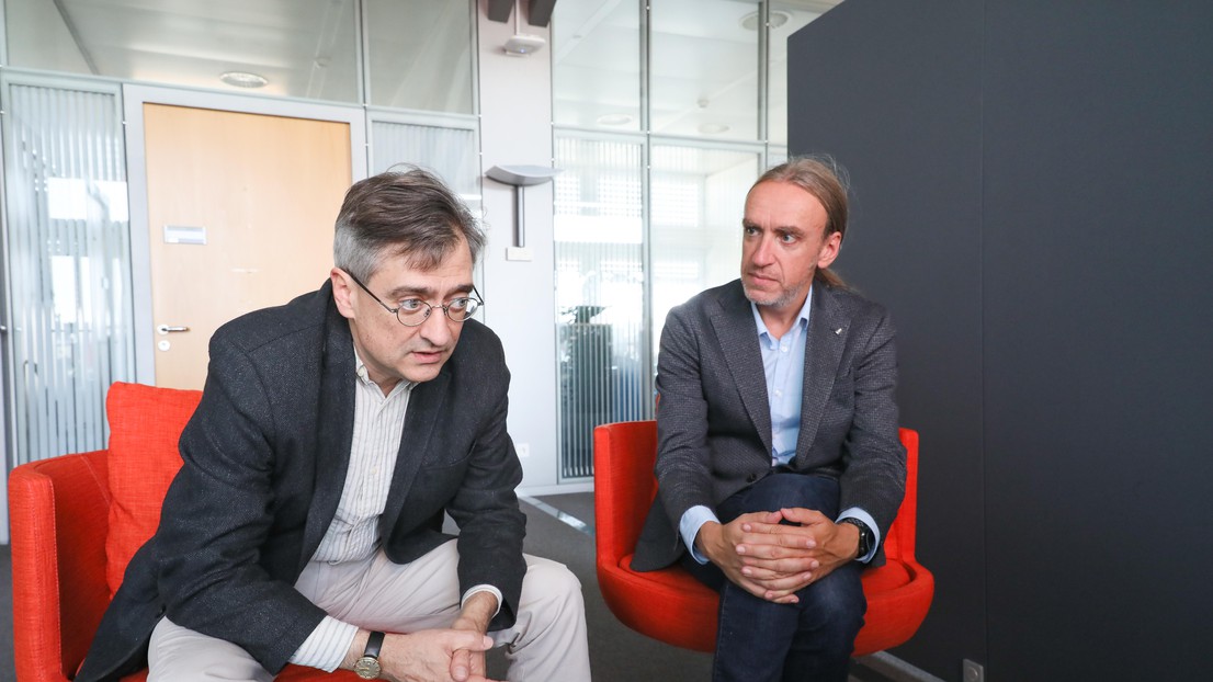 © (De gauche à droite) Andreas Mortensen, Vice President for Research and Pierre Vandergheynst, Vice President for Education. @ Alain Herzog/ 2018 EPFL
